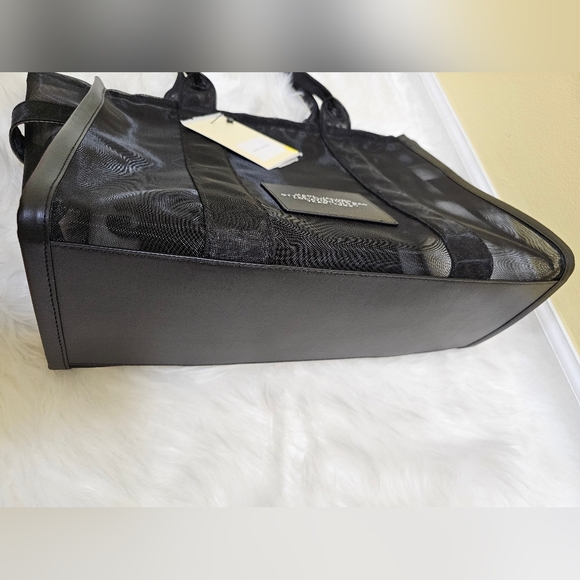 Marc Jacobs The Large Mesh Traveler Tote Bag - Picture 4 of 8